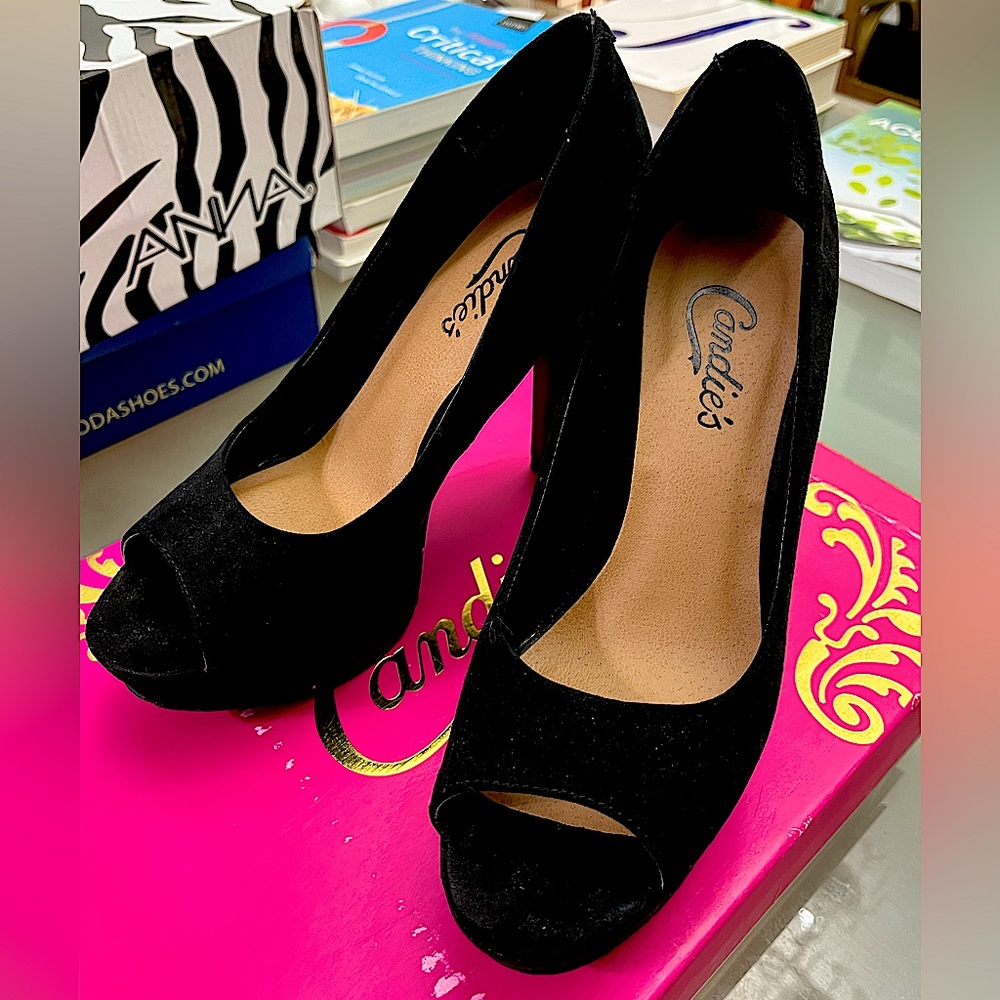 Candie’s - Open-toed Heels (Black)